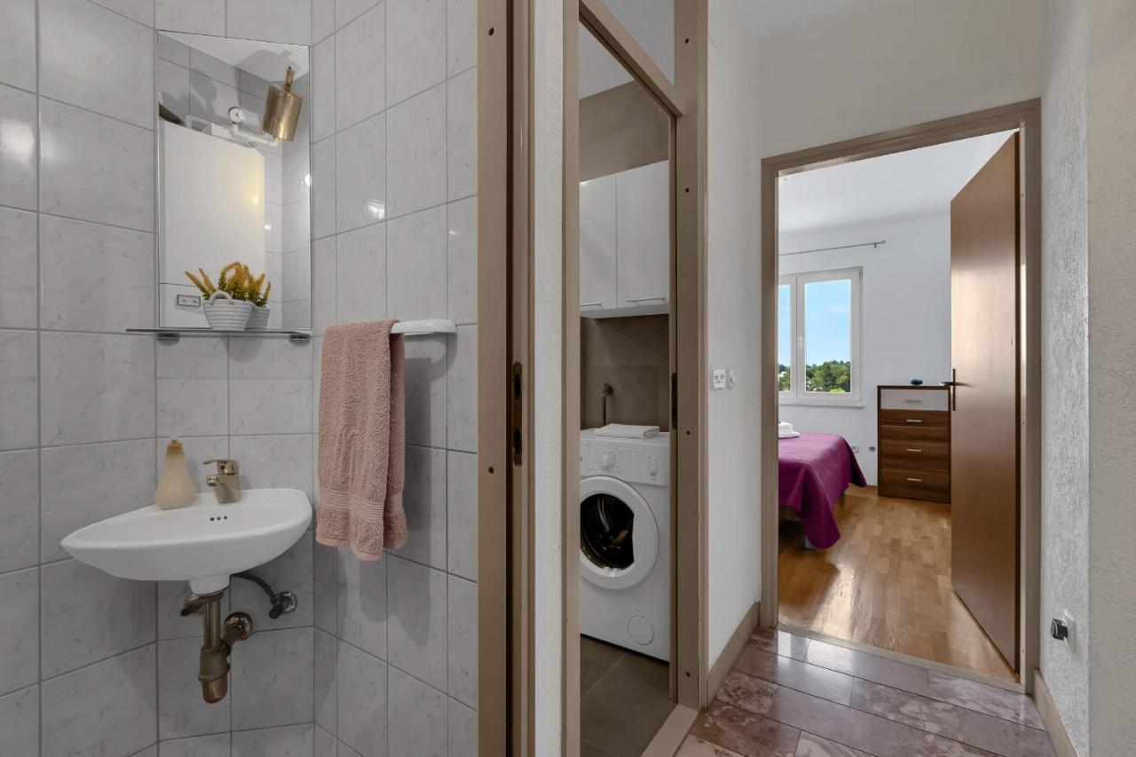 Urban Apartment Макарська Екстер'єр фото