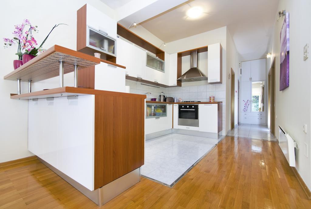 Urban Apartment Макарська Екстер'єр фото